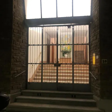 Apartment -jenp Of *
